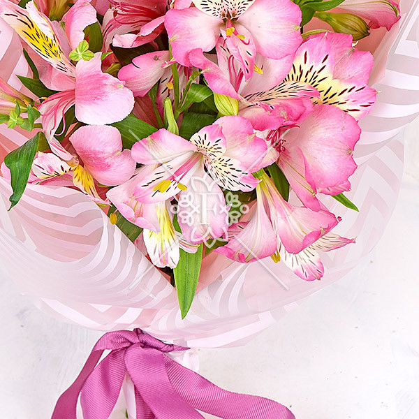 Розовая мечта - букет из альстромерий